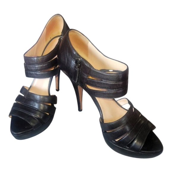 Prada Black Elegant Women's Leather Stilleto Platform Heels Sz 38